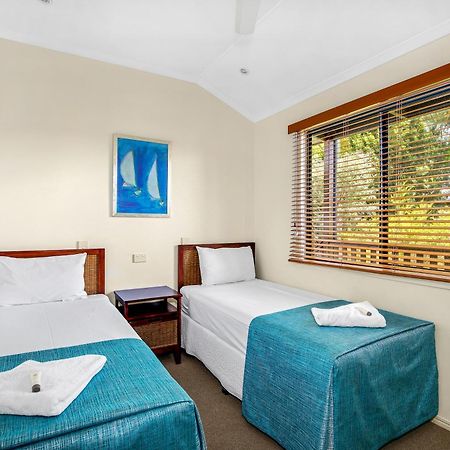 Tin Can Bay Marina Villas エクステリア 写真