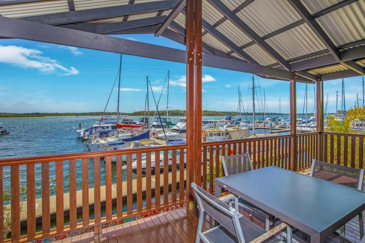 Tin Can Bay Marina Villas エクステリア 写真